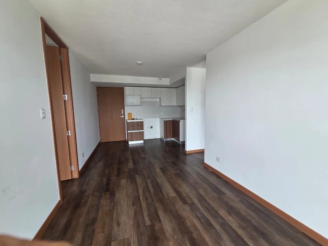 Apartamento 2 dormitorios en zona 11 — foto 2 de 16