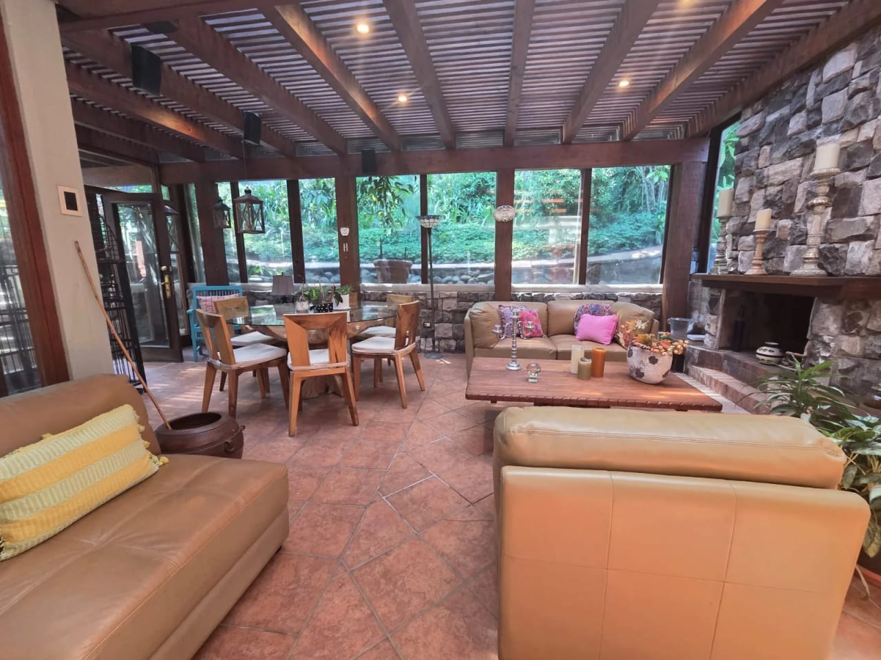 Casa en venta en Residenciales La Cruz Santa Catarina Pinula — foto 4 de 16