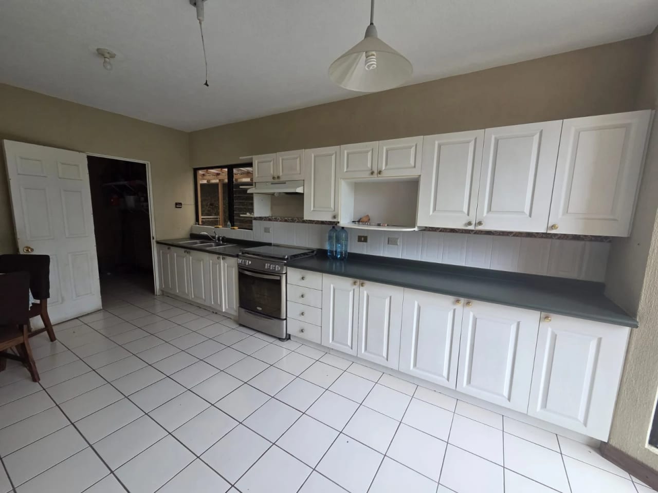 Bonita casa con amplio jardin en Los Manantiales Km 19 CAES — foto 6 de 15