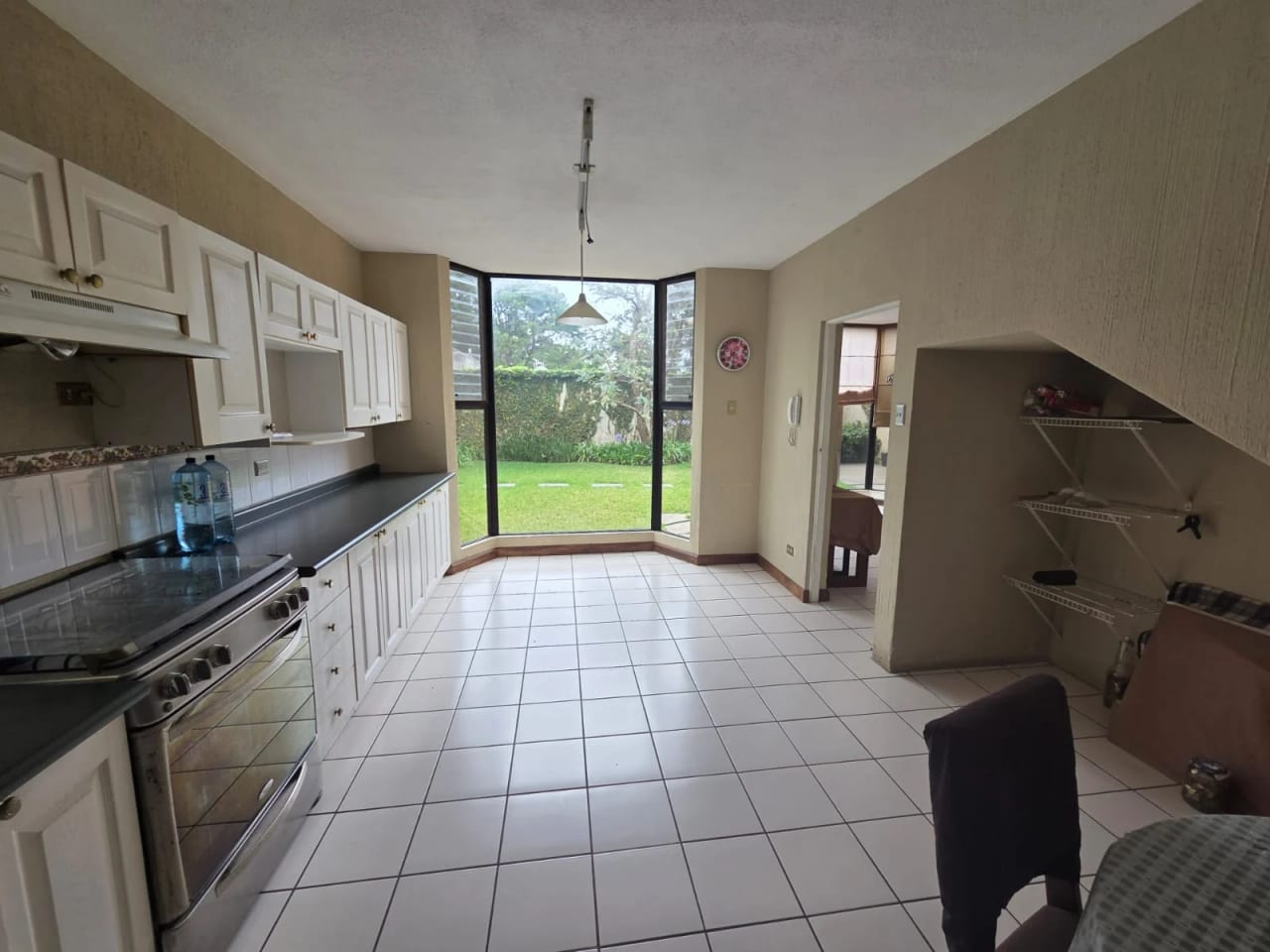 Bonita casa con amplio jardin en Los Manantiales Km 19 CAES — foto 5 de 15