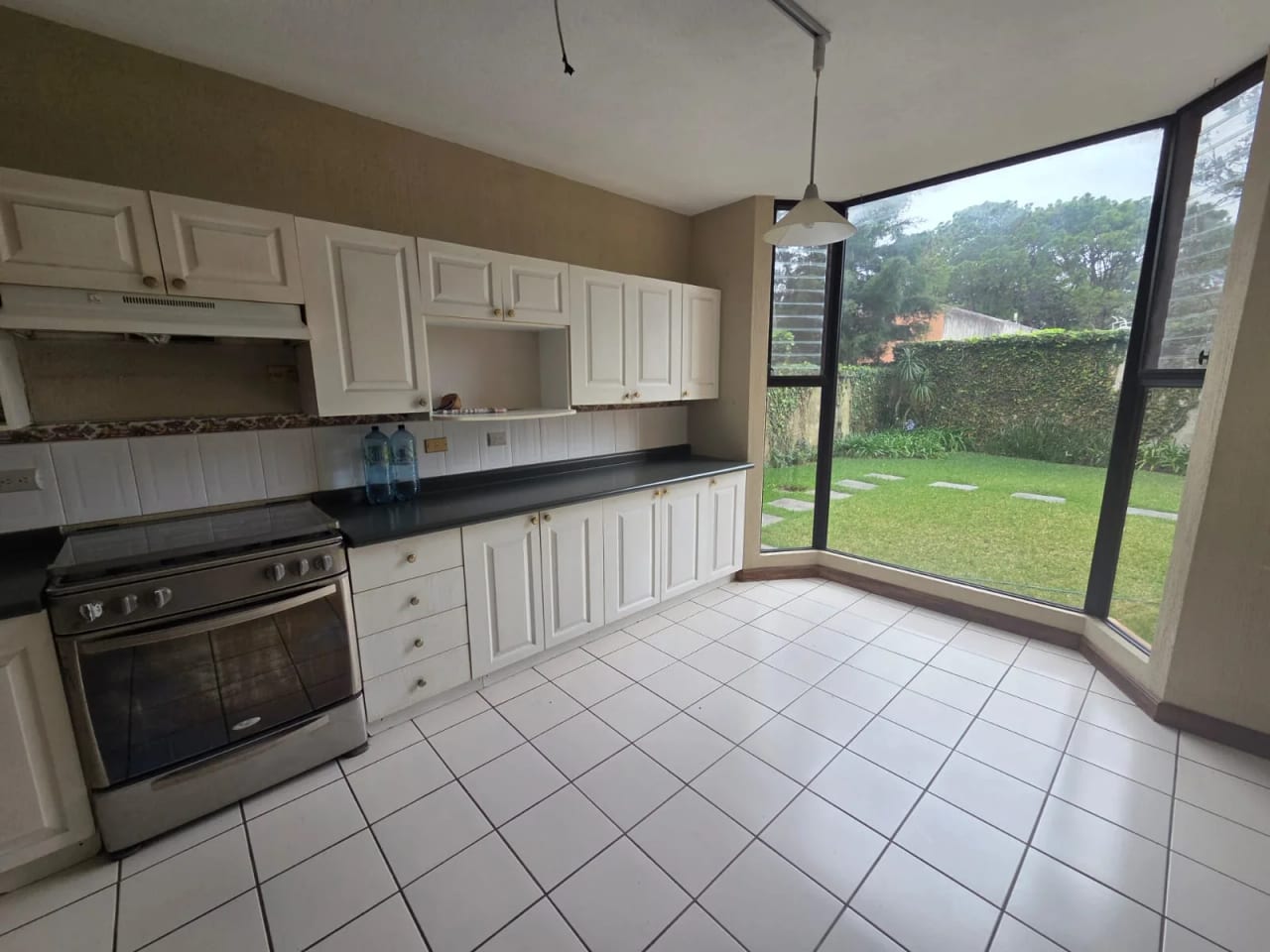 Bonita casa con amplio jardin en Los Manantiales Km 19 CAES — foto 7 de 15