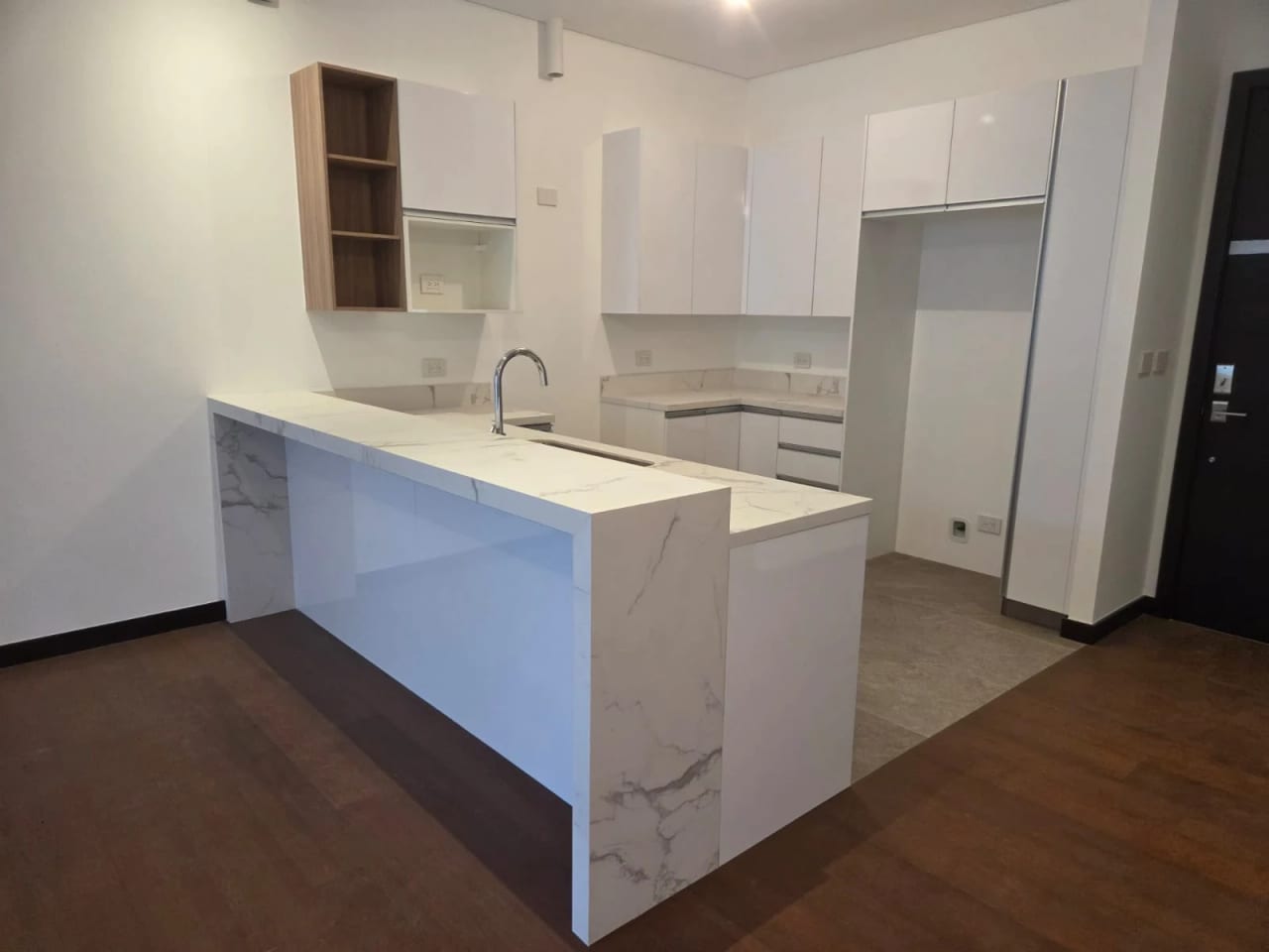 Apartamento en Nogales de Cayala zona 16 — foto 1 de 16