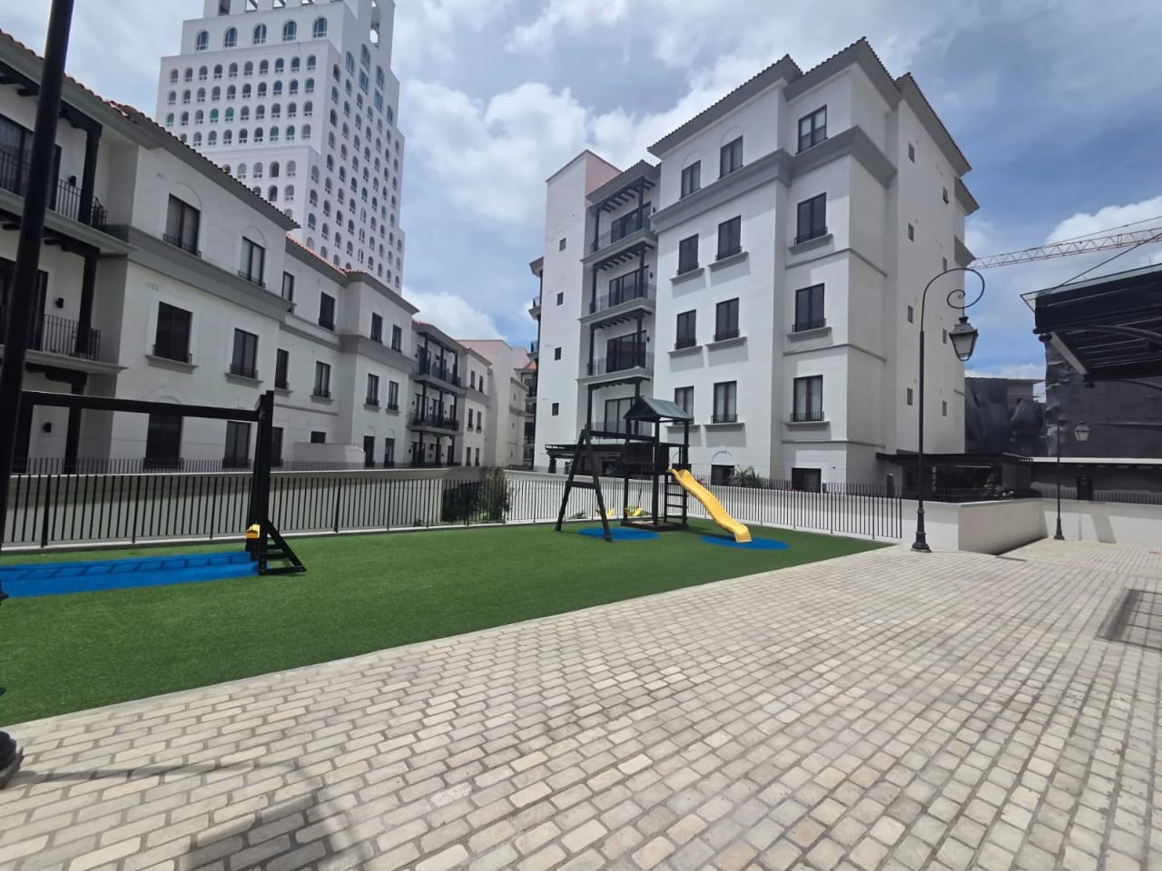 Apartamento en Nogales de Cayala zona 16 — foto 14 de 16