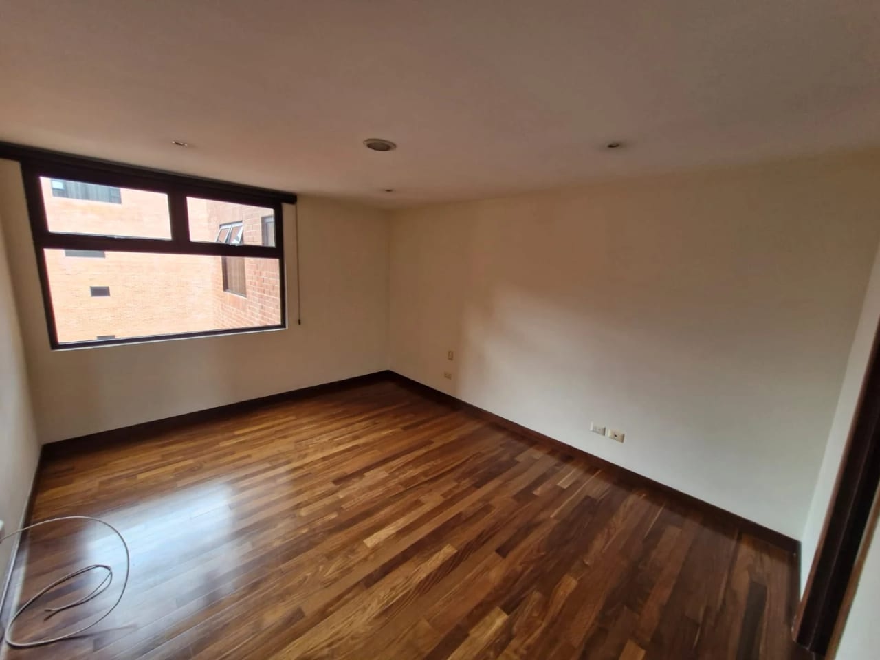 Apartamento en Mirafiori zona 10 — foto 5 de 17