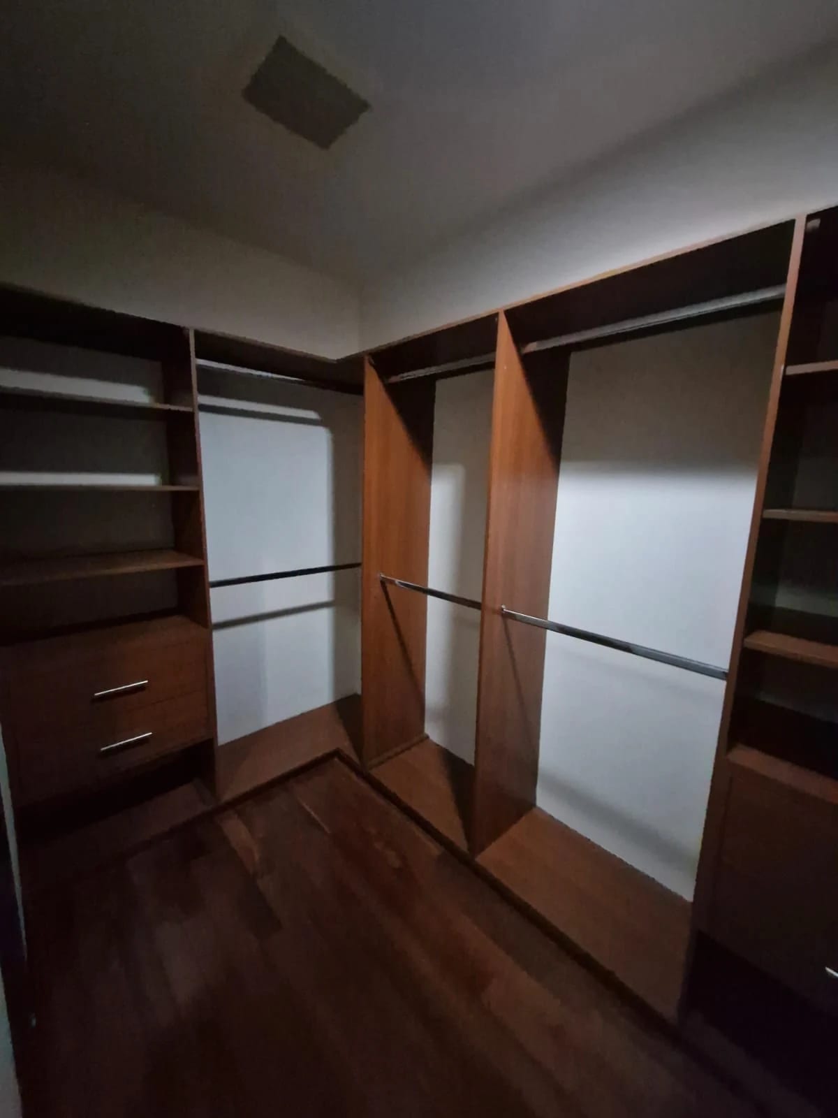 Apartamento en Mirafiori zona 10 — foto 10 de 17