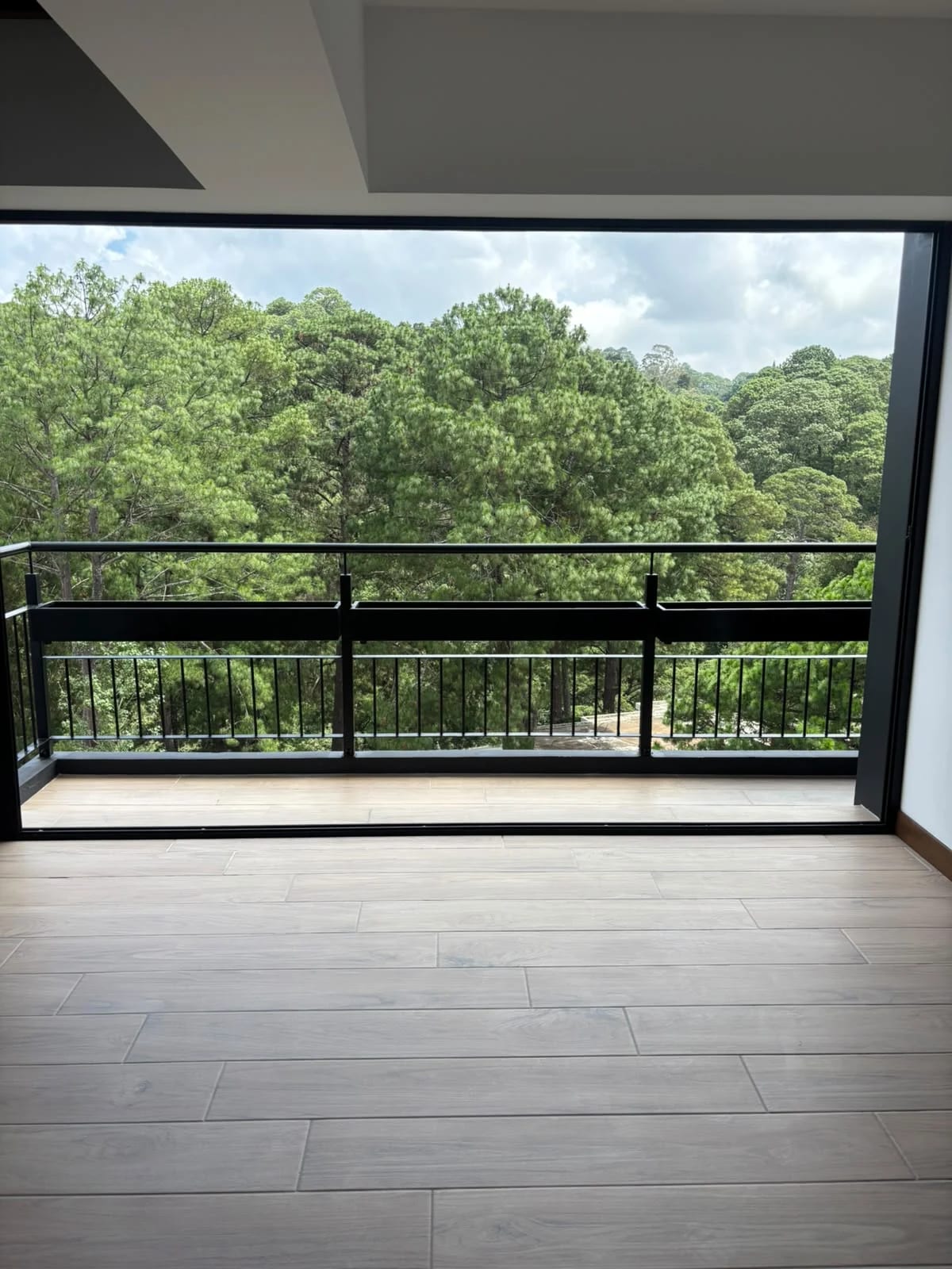 Apartamento en Vilabosque en zona 16 — foto 2 de 17