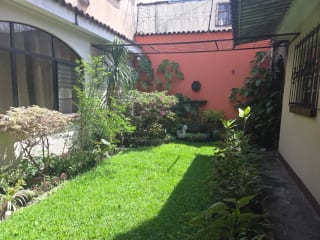 Casa de esquina en zona 2 fuera de garita — miniatura 12 de 17