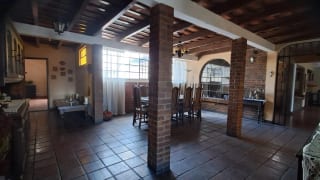 Casa de esquina en zona 2 fuera de garita — miniatura 5 de 17