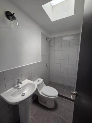 Casa para estrenar en Los Eucaliptos de Pinabetes — miniatura 12 de 14