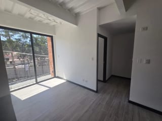 Apartamento en zona 16 BUEN PRECIO !! — miniatura 1 de 12