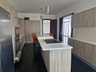 Amplia casa en Las Cumbres zona 16 — miniatura 9 de 17