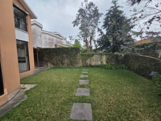 Amplia casa en Los Manantiales km 18 CAES — miniatura 3 de 17